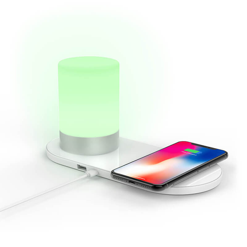 RGB Lampa z bezprzewodową stacją ładowania (do telefonu iPhone lub Android)